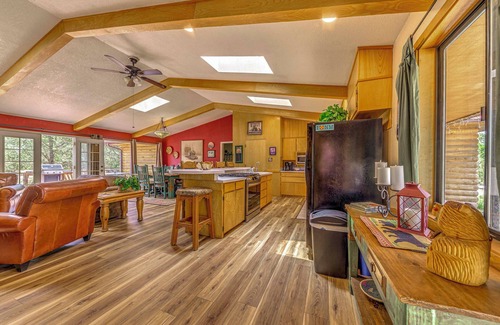 Alto Cabin | Rustic Alto Cabin w/Hot Tub, Deck & Fireplace!