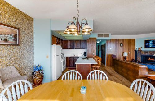 Seaside Apartment | Sand and Sea #304