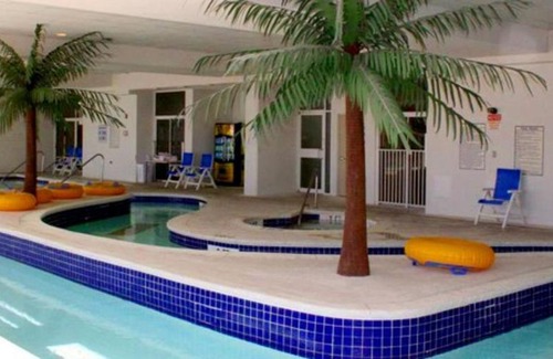 Downtown Myrtle Beach Resort | Sandy Beach Oceanfront Resort by Palmetto Vacations