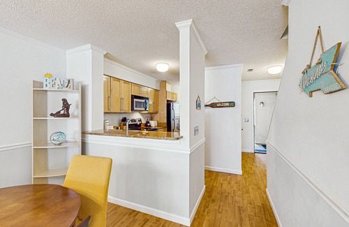 Hilton Head Island Villa | Serene, updated villa with WiFi, washer/dryer, central AC & pool