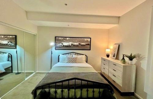 West Hollywood House | Shared House Hollywood Hideaway Heart of Fame