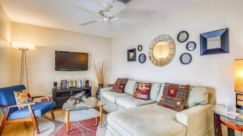 Truman Annex House | Shipyard Treasure by AvantStay Communal Pool Gated Community Great Location Week Long Stays