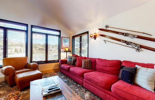 Mammoth Lakes Apartment | Snowcreek V #742 condo