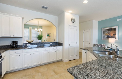 Loughman House | ⛱ Solterra - 5★ Clubhouse + Lazy River - South Facing Pool & Spa- Games Room ✈