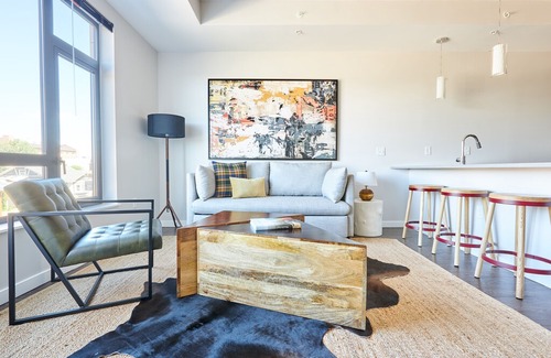 University Park Apartment | Sonder | University Park | Sharp 1BR + Pool