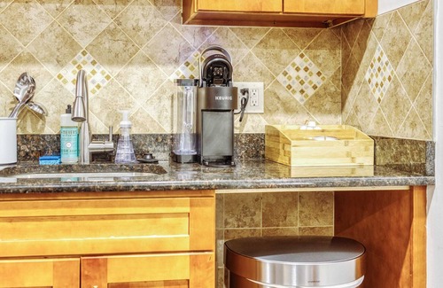 Midtown Village Apartment | Sosuite | 2BR Apt w Shared W/D, En-Suite Baths