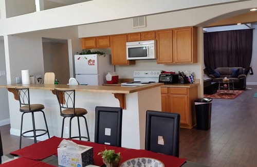 Las Vegas House | STATE/CITY LICENSED AND PERMITTED! 3 bed 2 bath Single Family Home Pet Friendly.