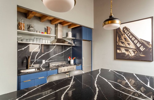 Downtown Nashville Condo | Stay in the Heart of Downtown in this Eclectic Condo