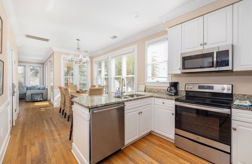 Isle of Palms House | Stay @ Serenity by the Sea on Isle of Palms