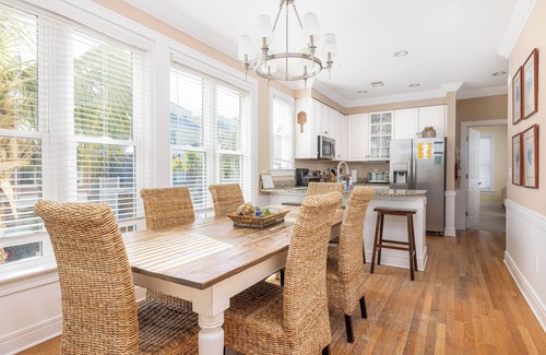 Isle of Palms House | Stay @ Serenity by the Sea on Isle of Palms