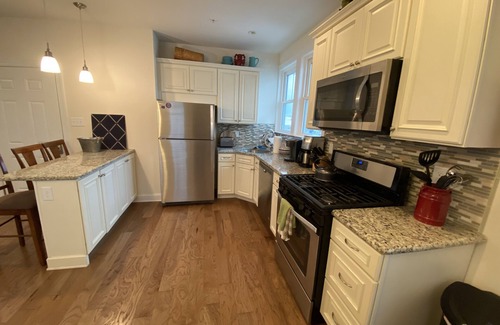North End Condo | STEPS TO BEACH & BOARDWALK. 5BR/3BATH. Private Elevator!