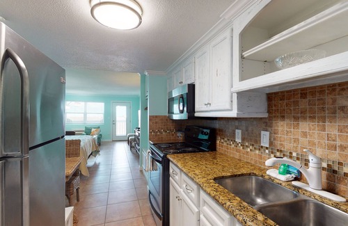 Old Town Condo | Studio Condo in Town, Near Beach, Shared Pool and Hot Tub