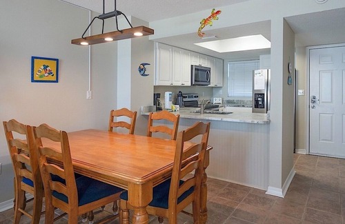 Orange Beach Condo | Sunswept 102 2/2 * Ground floor with Amazing View*Steps to the Beach*