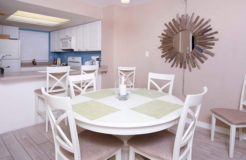 Orange Beach Condo | Sunswept 203 2/2 Nicely Updated Coastal Condo* Amazing View*