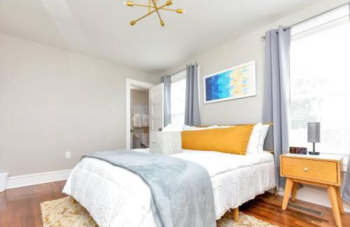 Mosby Apartment | Sweet and Sunny Delight! Orange Crush on You Oasis!