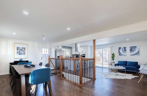 South Westminster House | The Denver Den | Fast Wifi | Foosball
