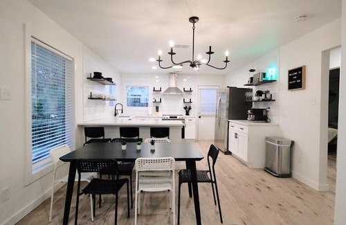 Ryan Place House | The Sleepy Bug