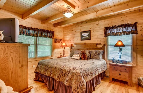 Wears Valley House | Tomahawk Lodge