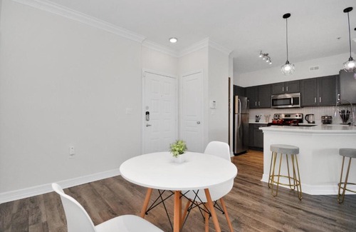 South Central Houston Apartment | Top Tier Stays Hub