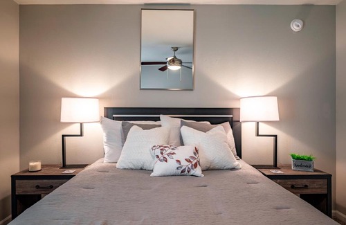 Braeswood Place Apartment | Tranquility IN THE CITY