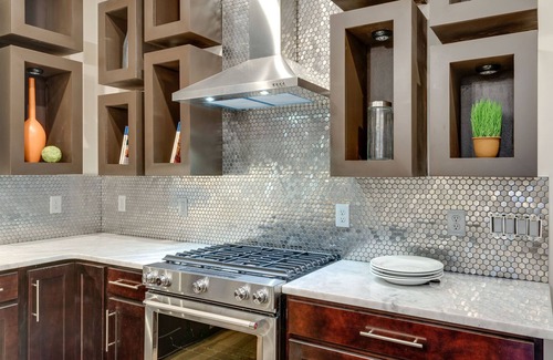 Buena Vista House | Updated: Bachelorette HQ + Roof Deck, Walk to Broadway 5bath, 3kings-12 twins