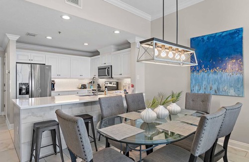 Fort Walton Beach - Destin Condo | Updated Leeward Key 1005, 2 bed/2 Bath, Beach Service beautiful condo