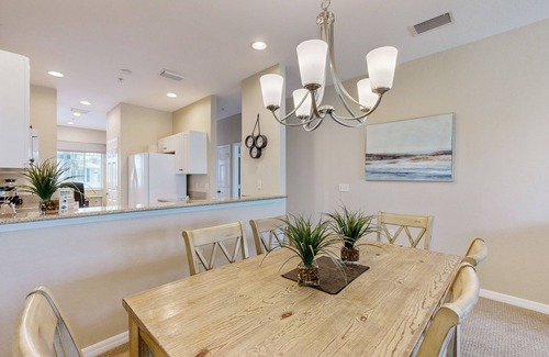 Naples Condo | Upgraded Greenlinks Golf Villas Condo | All-New Appliances | Luxe Pool & Spa