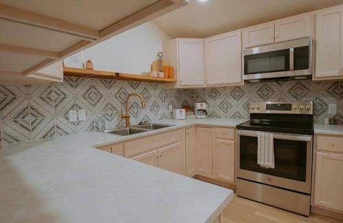 Huning Highland Historic District Bed & Breakfast | 33 m² Bed and breakfast ∙ 4 guests