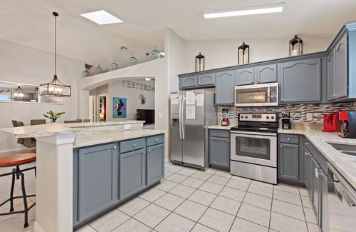 Windsor Palms House | Welcome to The Yesterday Villa, Private South Facing Pool, 3 Miles from DISNEY