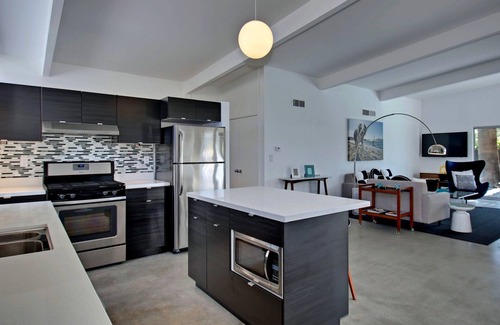 Racquet Club Estates House | Willow Run true Mid-Century Modern in Beautiful Palm Springs