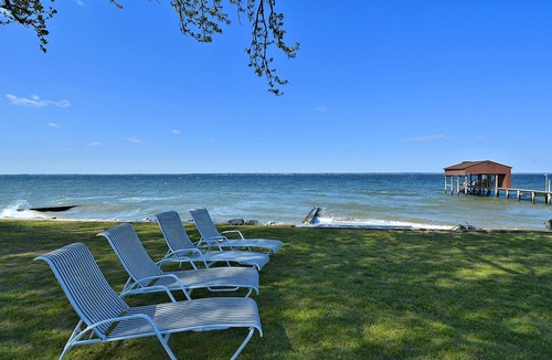 Piney Point House | 1.5 hours from D.C. - No Bay Bridge - Indoor Pool - Private Beach - Sunsets