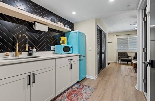 Atlantic Beach Apartment | 1 Block from AB Town Center: The Coquina House 1