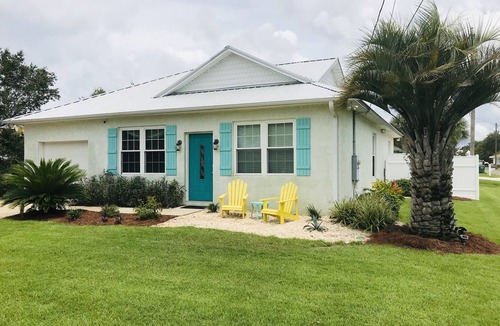 Laguna Beach Estates House | 1 Block to the Beach, Private POOL and FREE 6-Person golf cart!