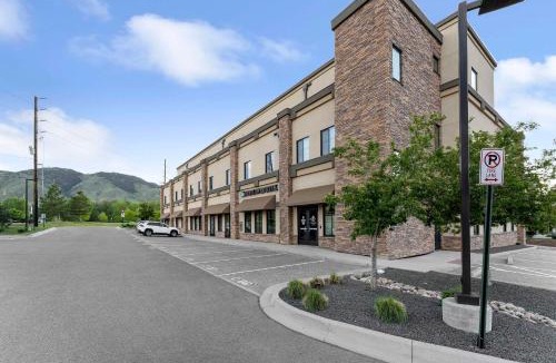 Golden Apartment | 1 Mi to Dtwn Cozy Retreat in Golden, CO!