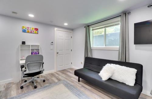 Georgetown Apartment | 1 Mi to Dtwn Renovated Retreat in Georgetown!