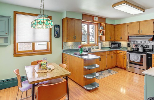 Tiffin House | < 1 Mi to Dtwn Tiffin: Home w/Outdoor Space!