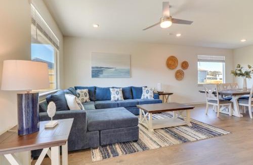 McNeil House | 10 Mi to Dtwn Bright Austin Gem with Pool Access