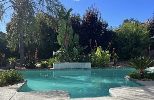 Dixon House | 10 Minutes to UC Davis Napa 40min Sac 30 and Lake Tahoe 3 hrs OFF 80 eateries!