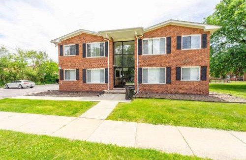 Shelby Township Apartment | 1000 m² Apartment ∙ 1 bedroom ∙ 3 guests