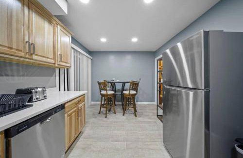 Shelby Township House | 1000 m² House ∙ 4 bedrooms ∙ 8 guests