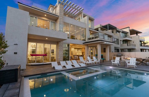 St. George House | 1030 m² House ∙ 14 bedrooms ∙ 52 guests