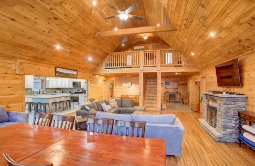 Hickory Hills House | 10BR 6BA, SLPS 28 50 ACRES BSK CT Putting Green Hot Tub Pool Table Tesla EV CHGR