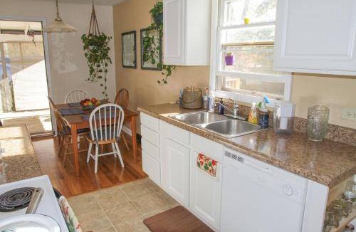 Woolen Mills House | 11 m² Motel ∙ 3 bedrooms ∙ 7 guests