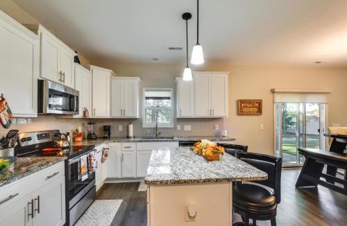 Spring Lake House | 11 Mi to Fort Bragg Family Home with Patio!