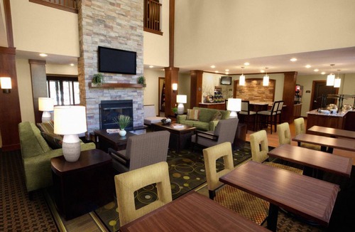 Rossford Hotel | 111 m² Hotel ∙ 2 bedrooms ∙ 127 guests