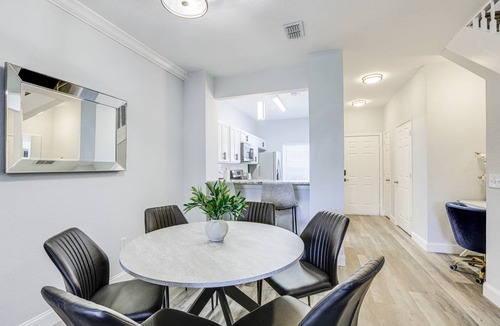 Gainesville Apartment | 118 m² Apartment ∙ 2 bedrooms ∙ 6 guests
