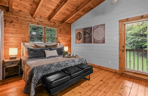 Townsend Cabin | 119 m² Cabin ∙ 2 bedrooms ∙ 7 guests