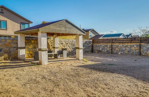 Biggs Field House | 120 m² House ∙ 3 bedrooms ∙ 6 guests
