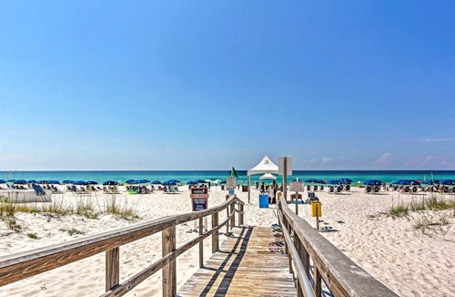 Pensacola Beach Apartment | 123 m² Apartment ∙ 2 bedrooms ∙ 8 guests