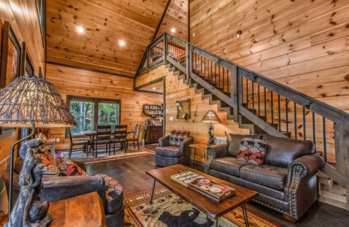 Sevierville Cabin | 127 m² Cabin ∙ 2 bedrooms ∙ 6 guests